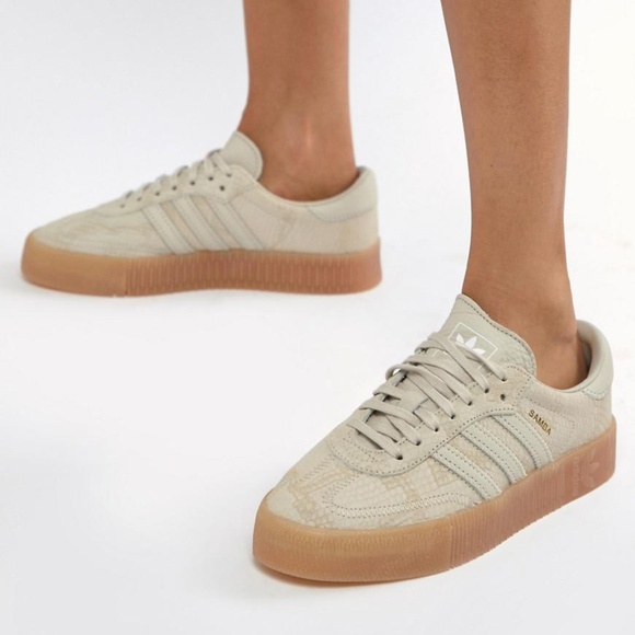 adidas Shoes | Nwt Originals Samba Rose Sneakers Tan Beige adidas Originals Samba Sneaker Weiss Beige |Streetstyle